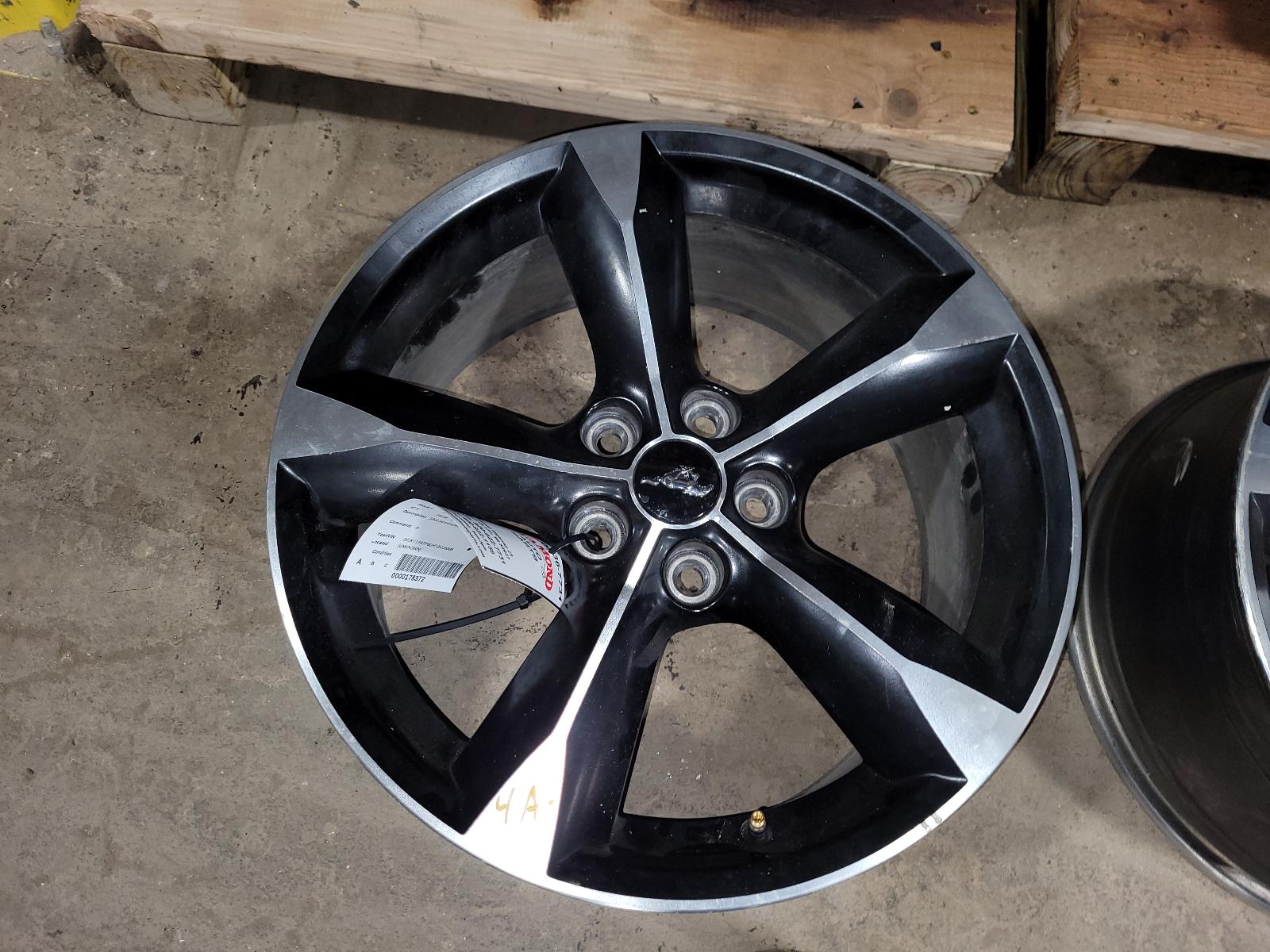 Wheel for Ford vehicles
