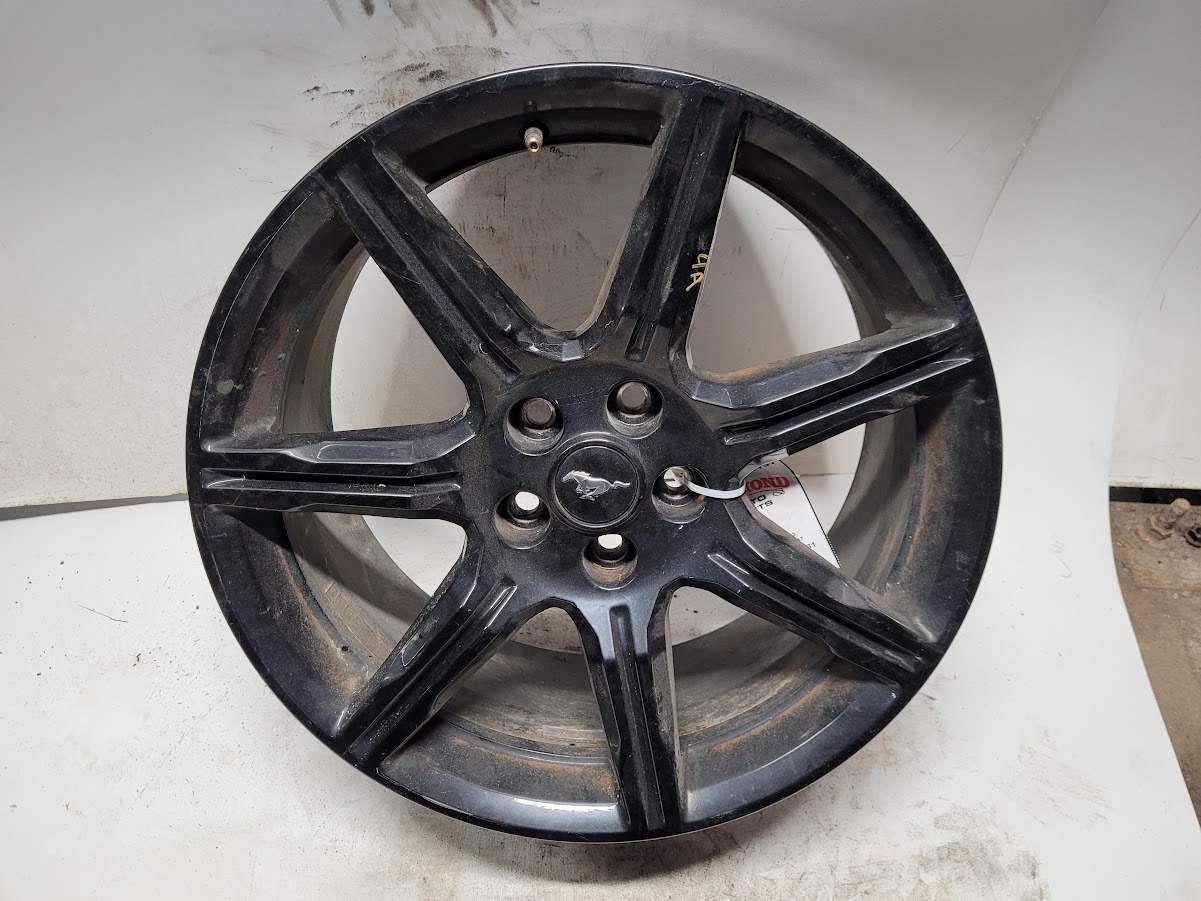 Wheel for Ford vehicles