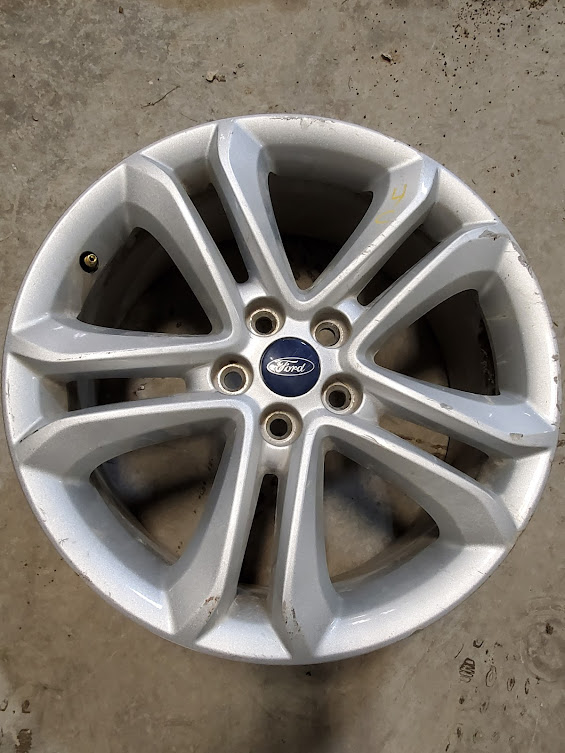 Wheel for Ford vehicles