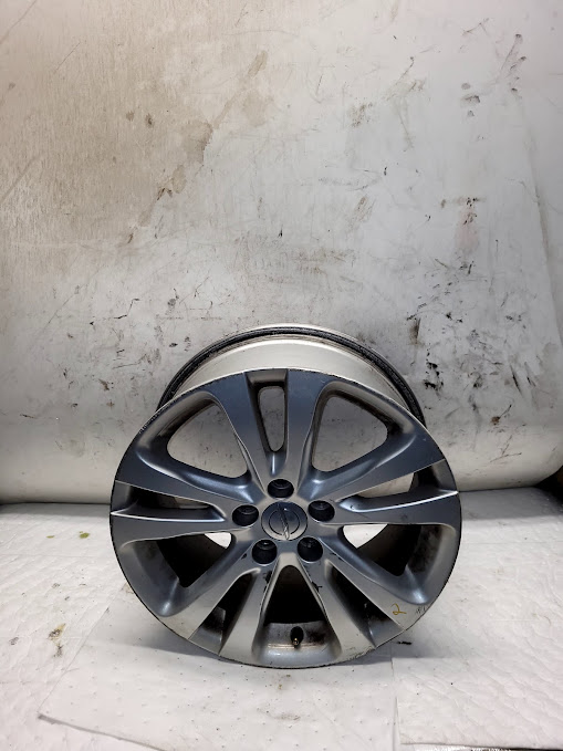 Wheel for Chrysler vehicles