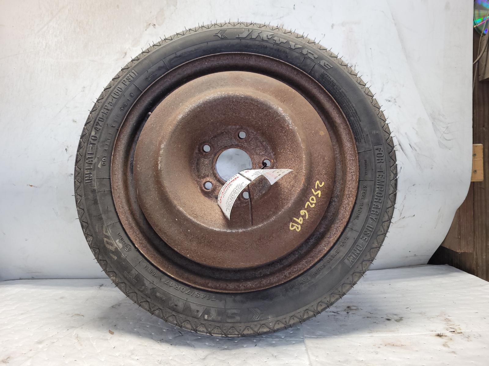 Wheel for Dodge and Chrysler vehicles