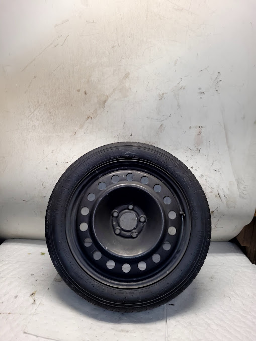 Wheel for Chrysler vehicles