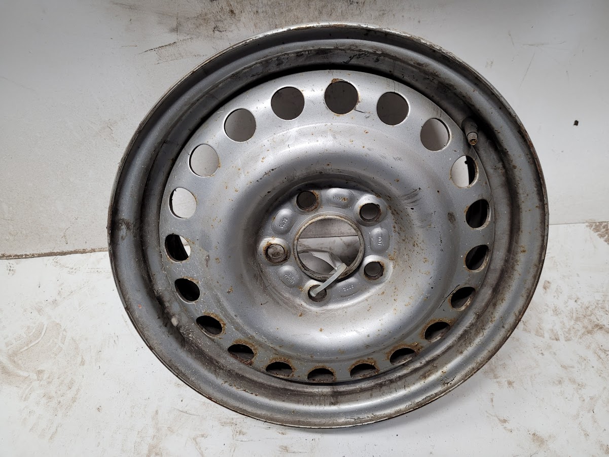 Wheel for Ford vehicles