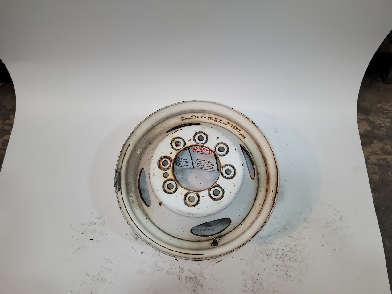 Wheel for Ford vehicles