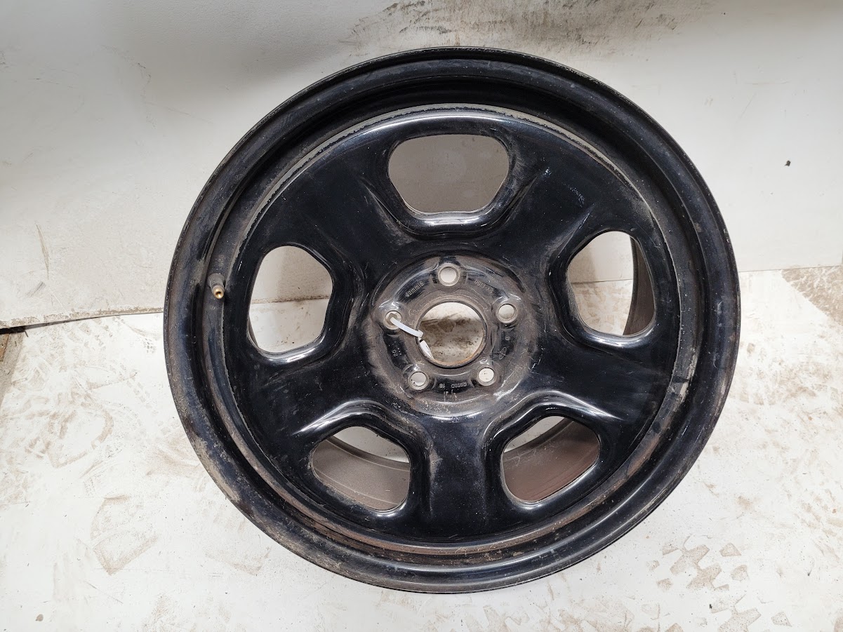 Wheel for Ford vehicles