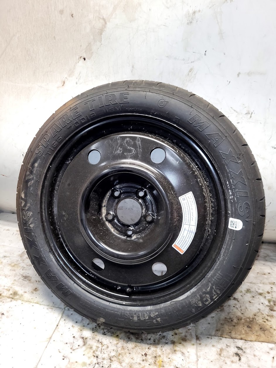 Wheel for Lincoln and Ford vehicles