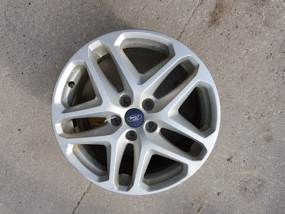 Wheel for Ford vehicles