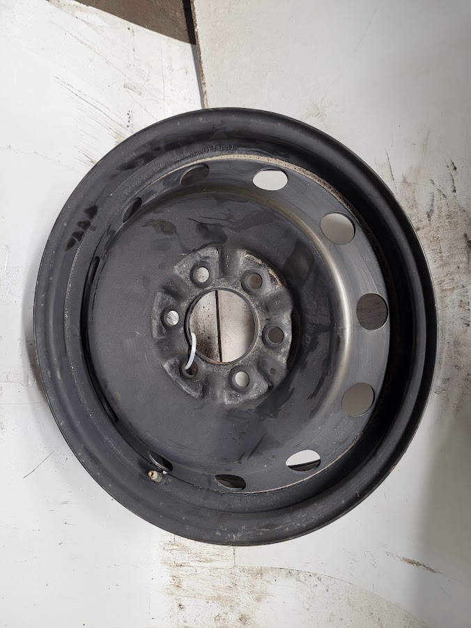 Wheel for Ford vehicles