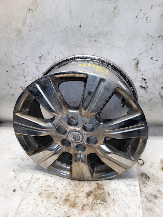 Wheel for Cadillac vehicles