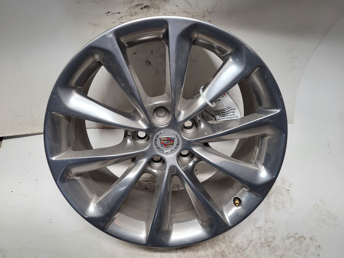 Wheel for Cadillac vehicles