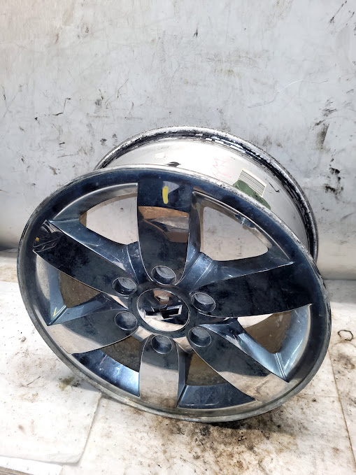 Wheel for Chevrolet and GMC vehicles