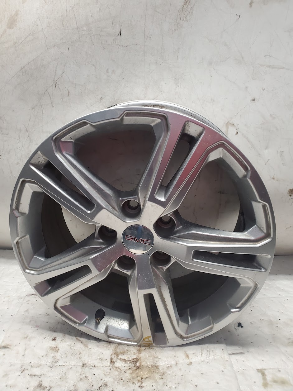 Wheel for GMC vehicles