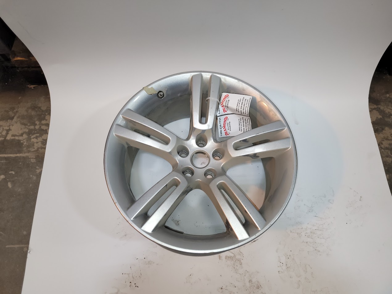 Wheel for Jaguar vehicles