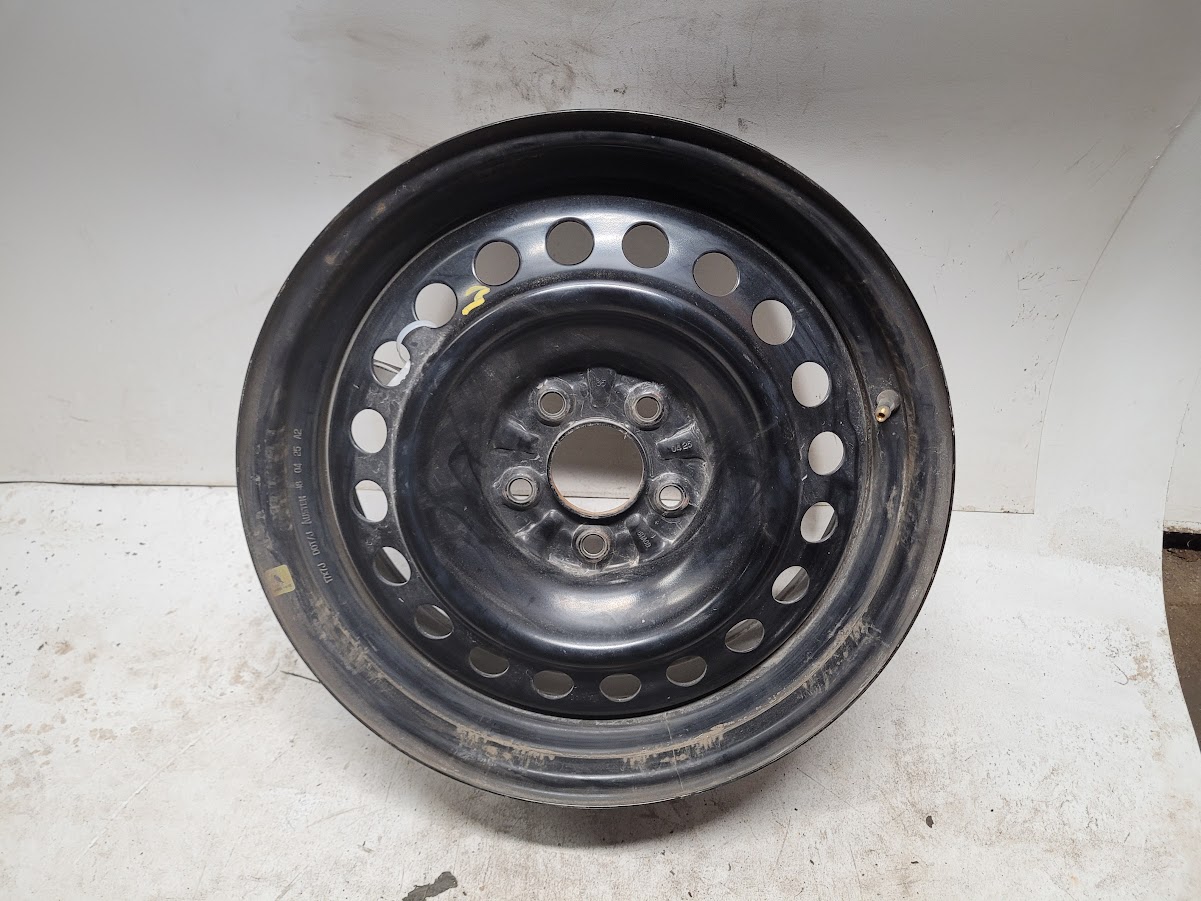 Wheel for Nissan vehicles