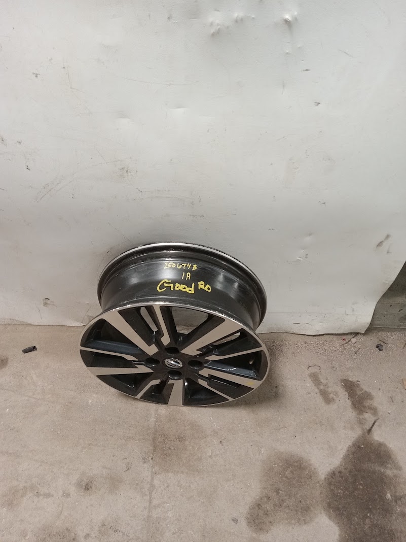 Wheel for Nissan vehicles
