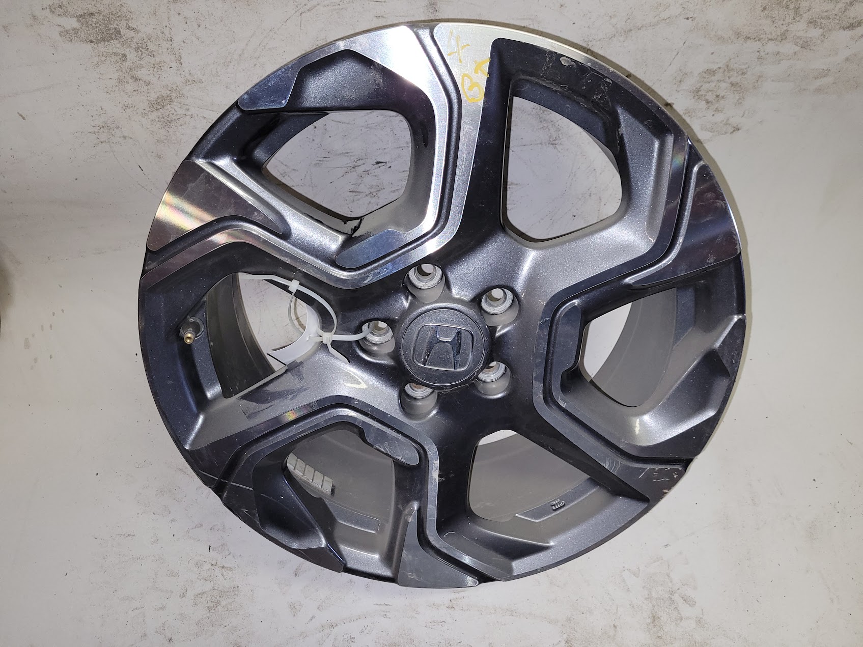 Wheel for Honda vehicles