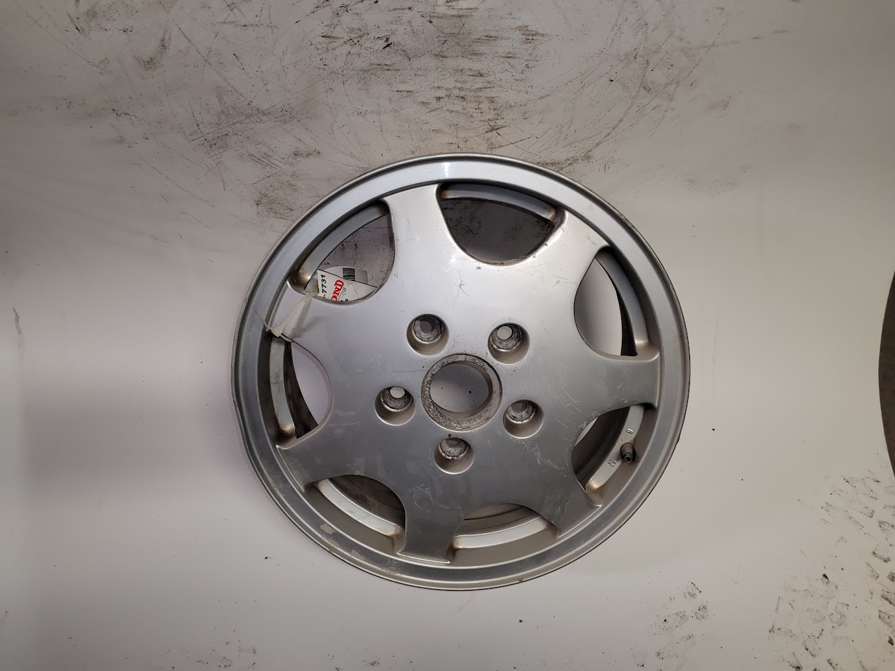 Wheel for Porsche vehicles