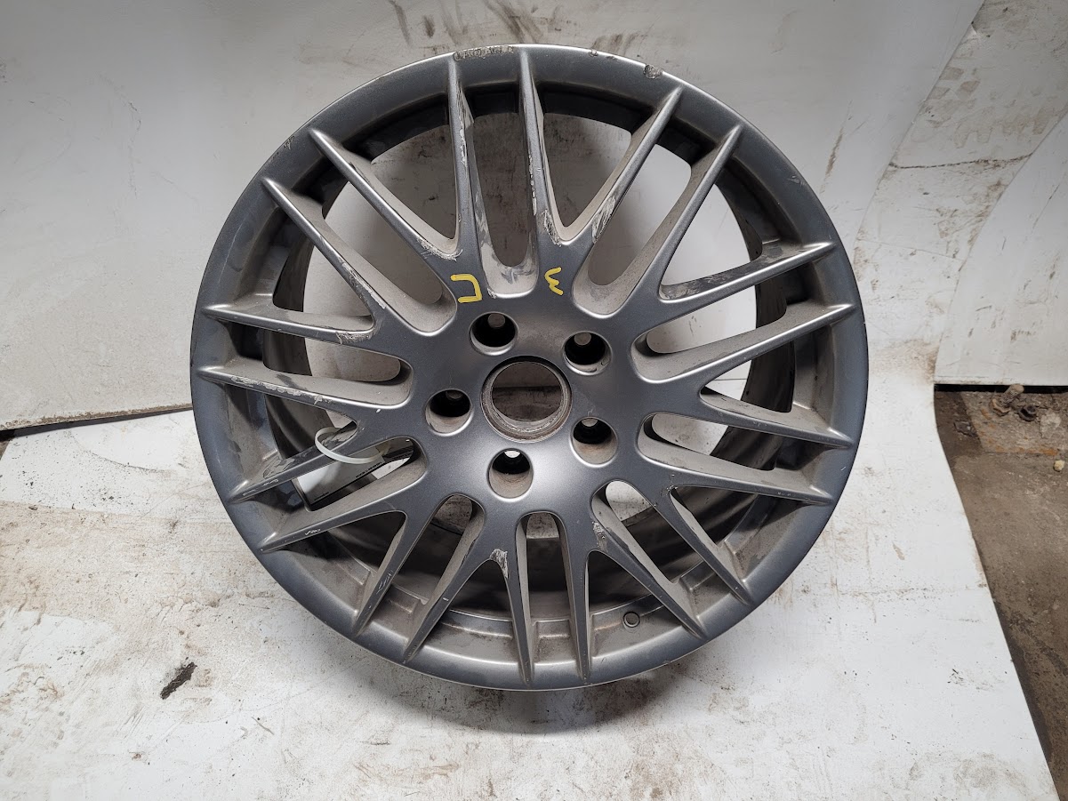 Wheel for Porsche vehicles