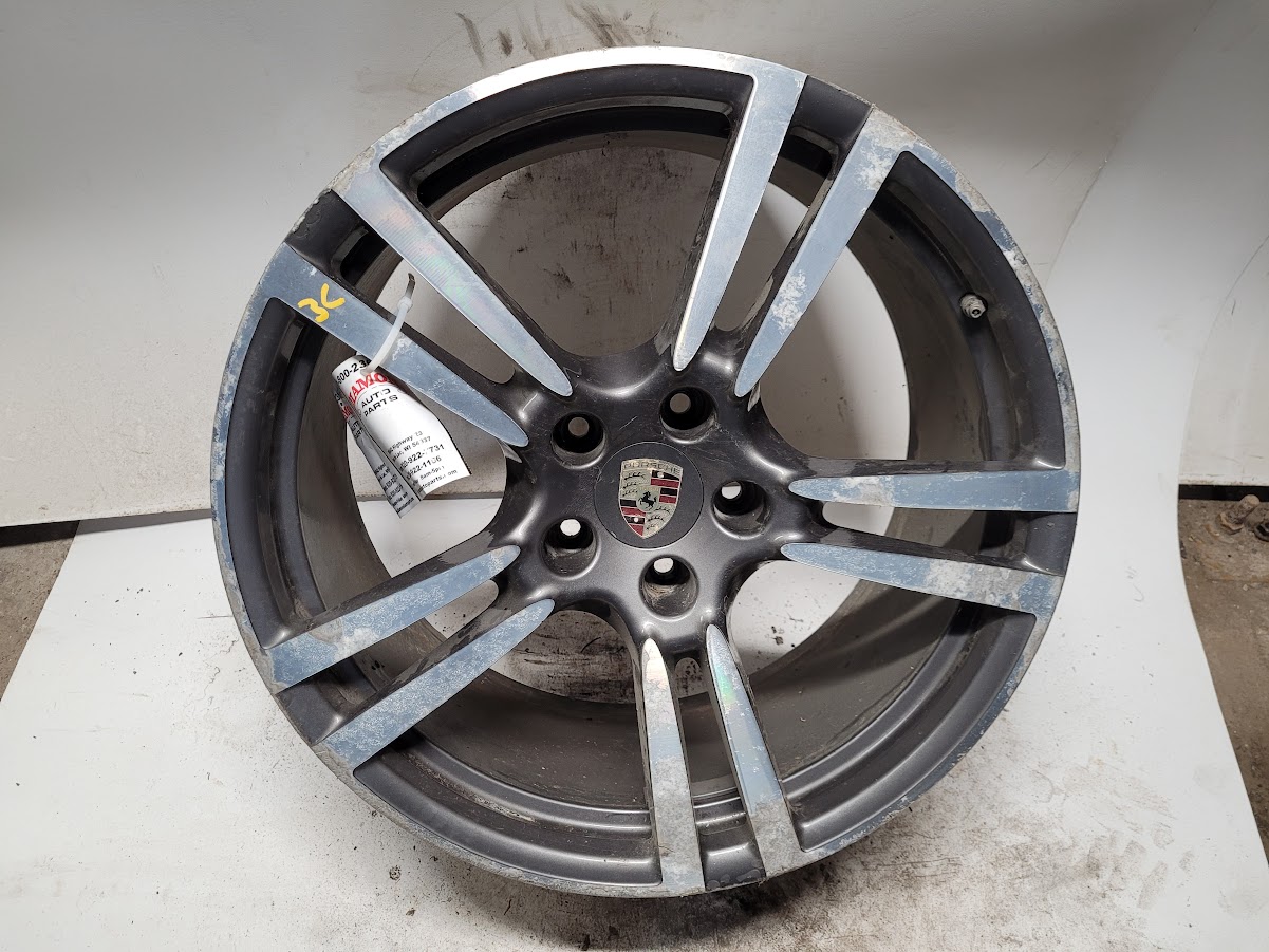 Wheel for Porsche vehicles