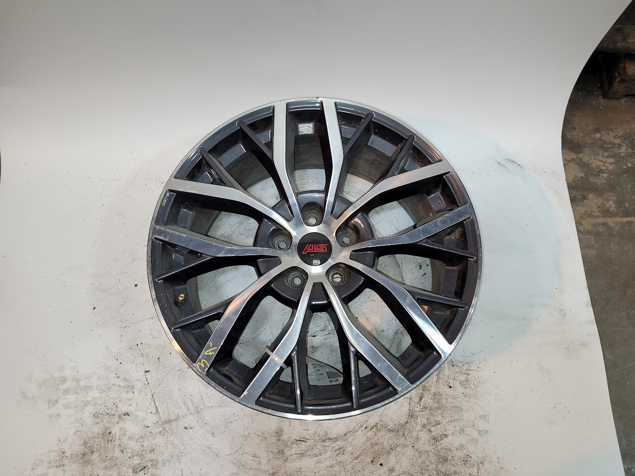 Wheel for Subaru vehicles