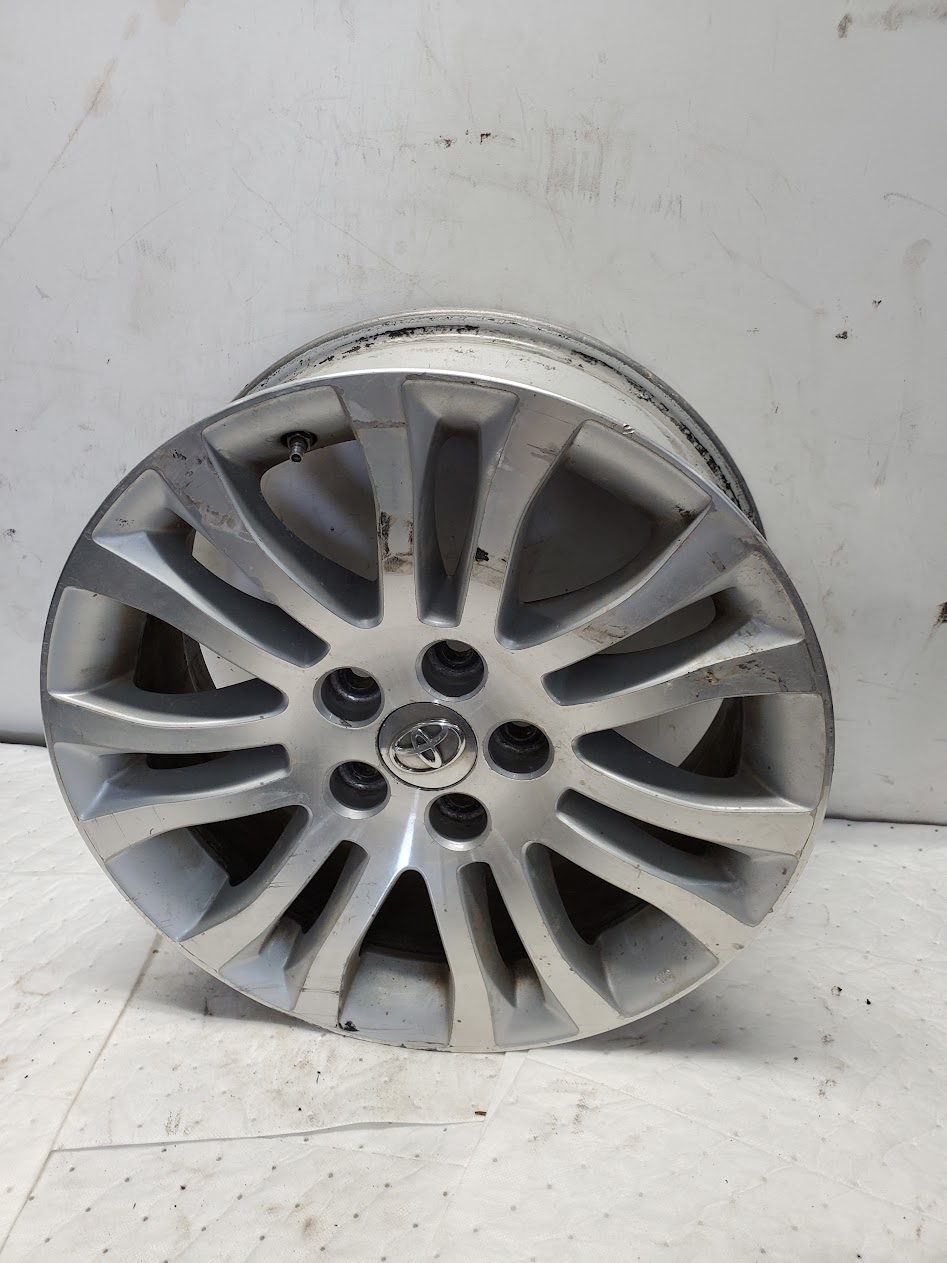 Wheel for Toyota vehicles