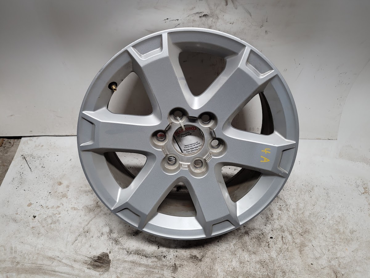 Wheel for GMC and Saturn vehicles