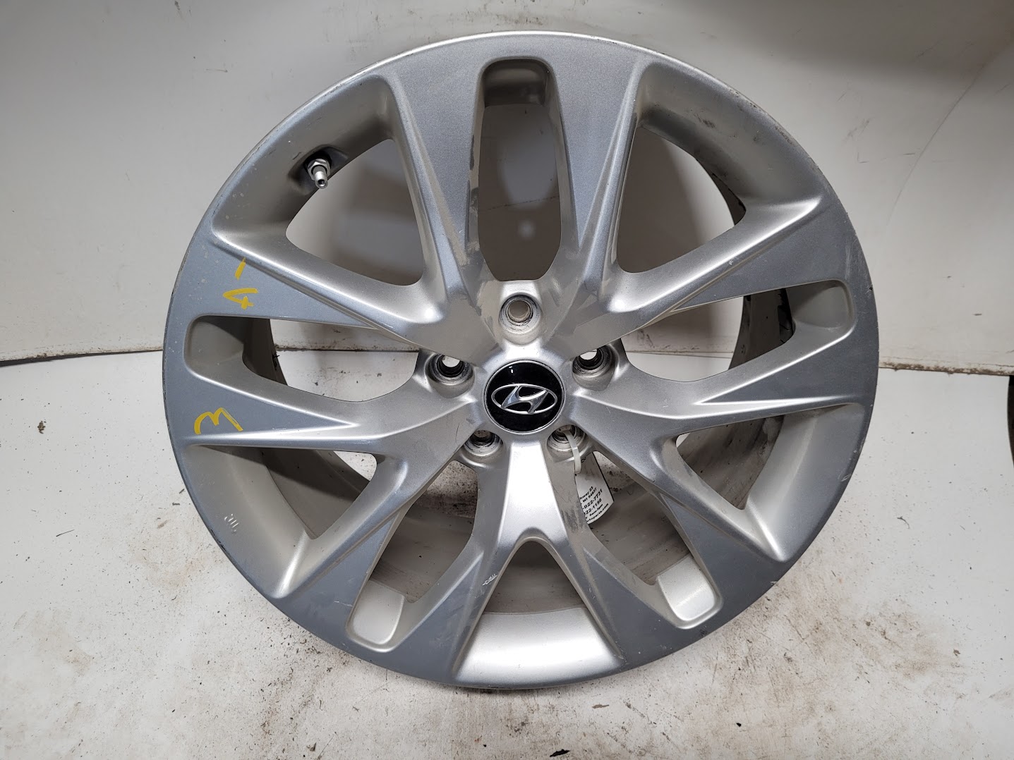 Wheel for Hyundai vehicles
