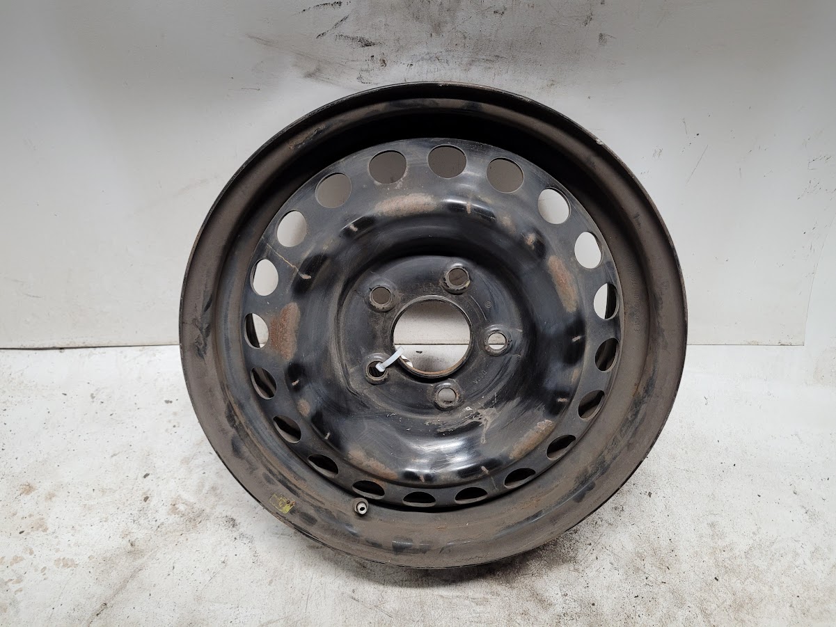 Wheel for Hyundai vehicles