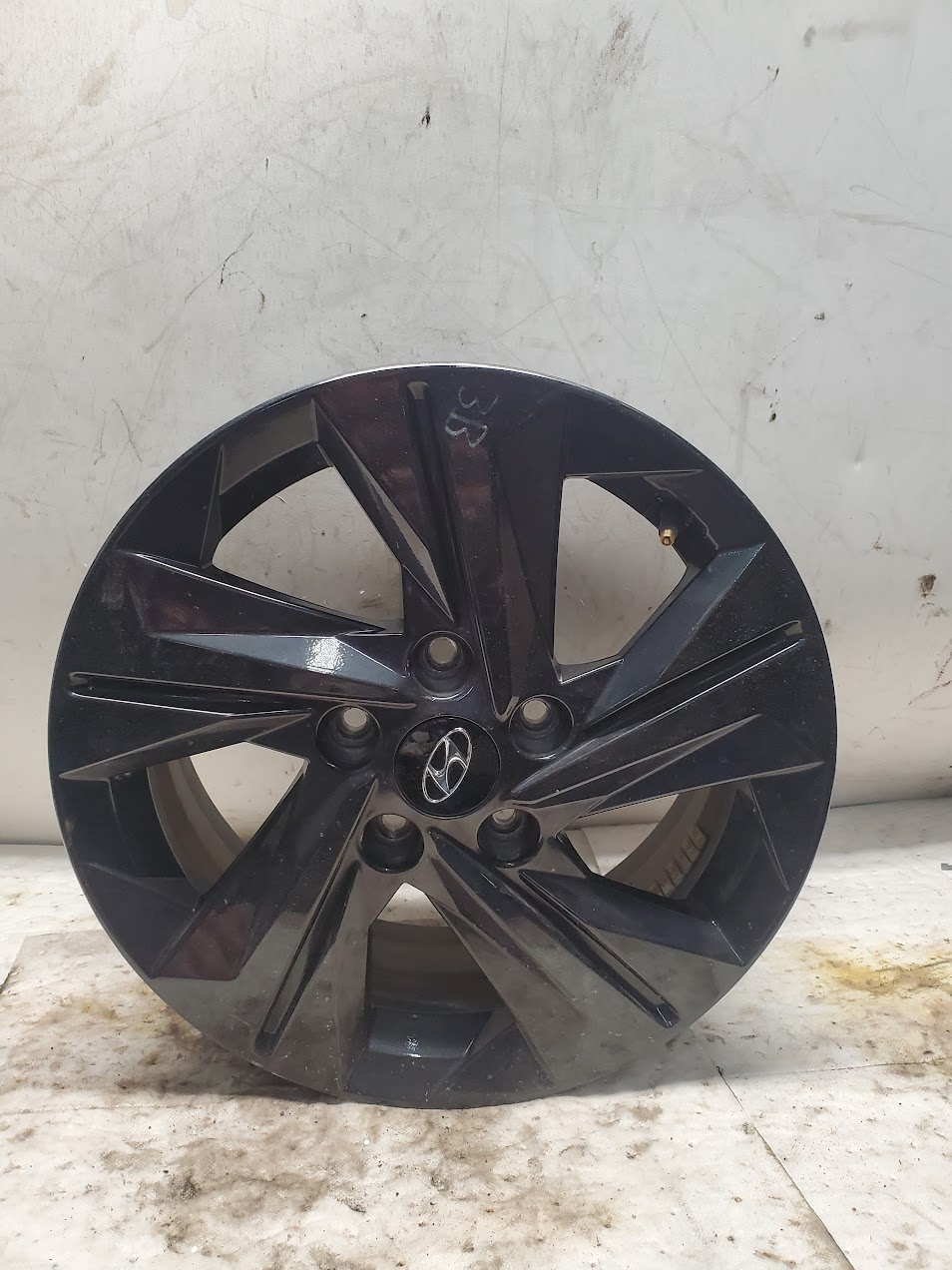 Wheel for Hyundai vehicles