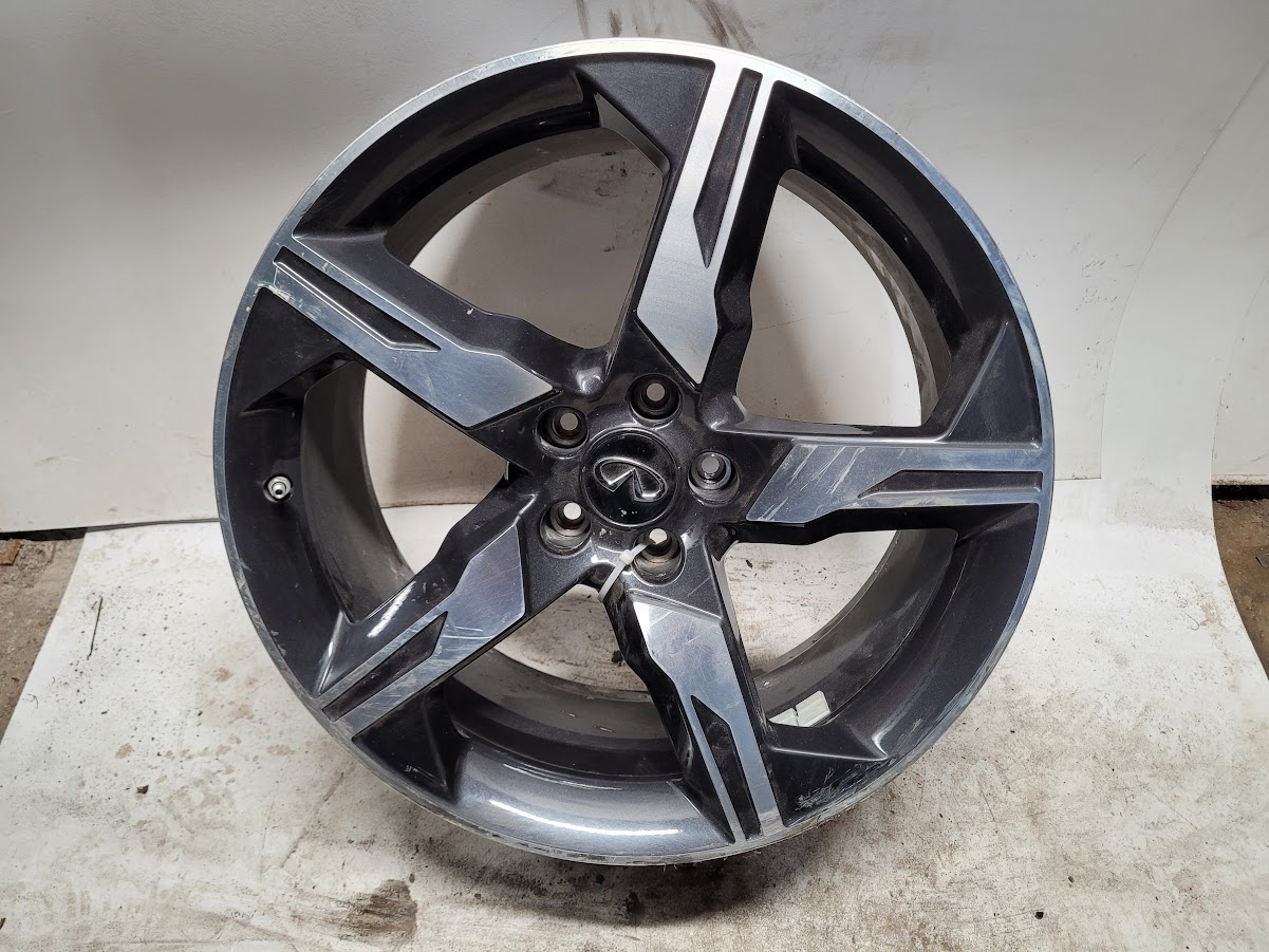 Wheel for Infiniti vehicles