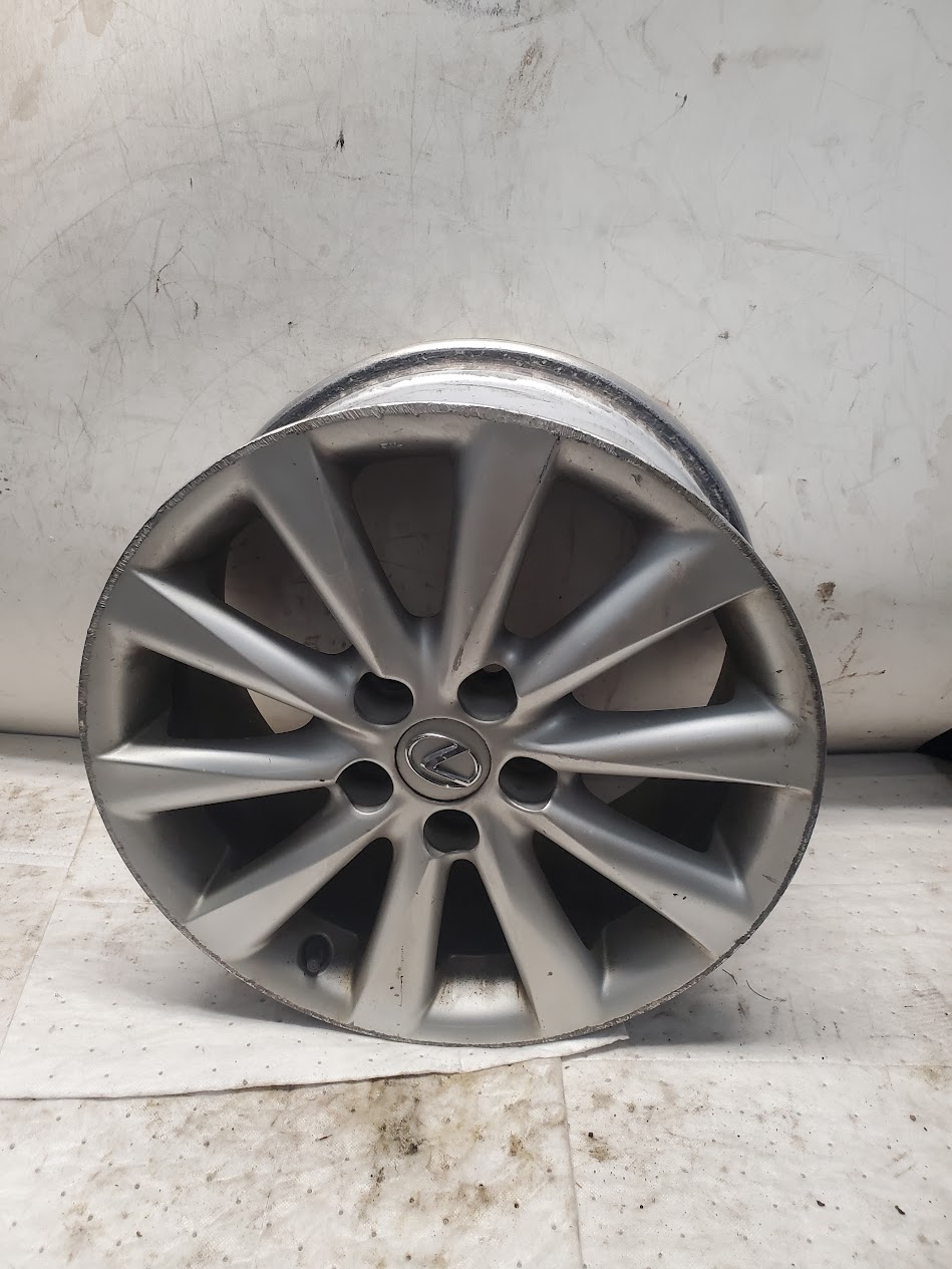 Wheel for Lexus vehicles