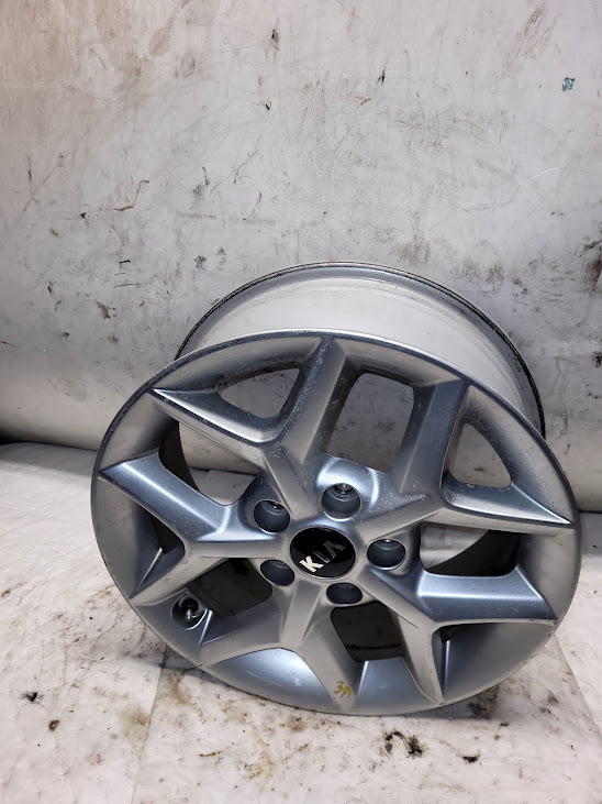 Wheel for Kia vehicles