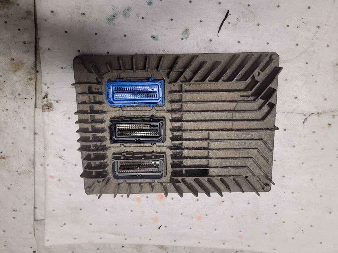 Engine Control Module for Cadillac, Saab, GMC, Chevrolet and Buick vehicles