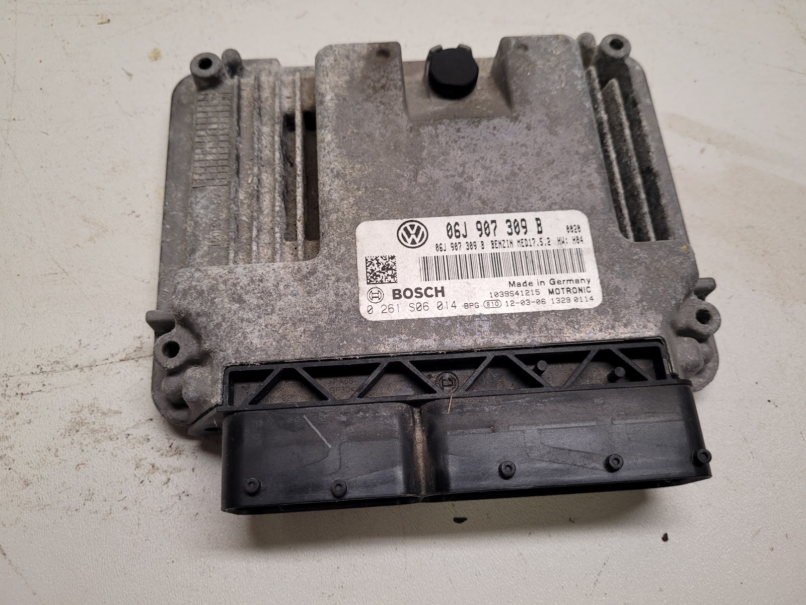 Engine Control Module for Volkswagen vehicles