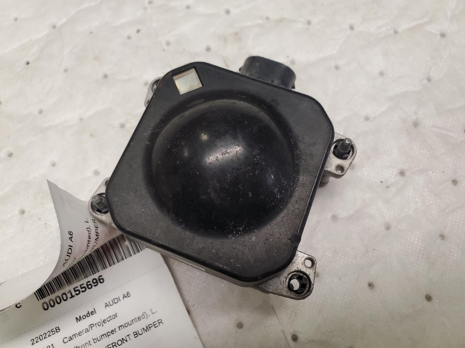 Camera Projector for Audi vehicles