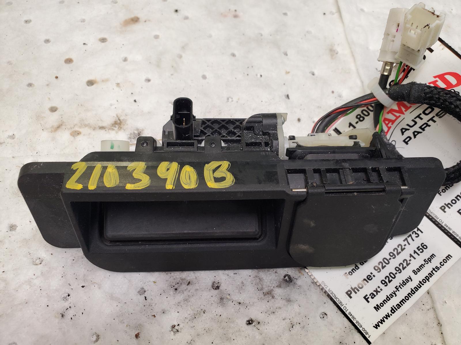 Camera Projector for Mercedes-Benz vehicles