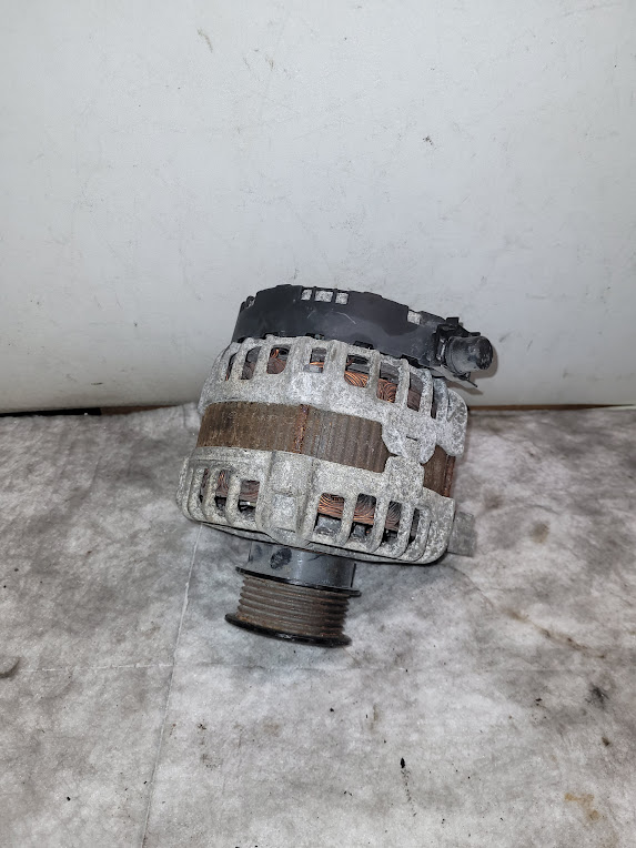 Alternator for Volvo vehicles