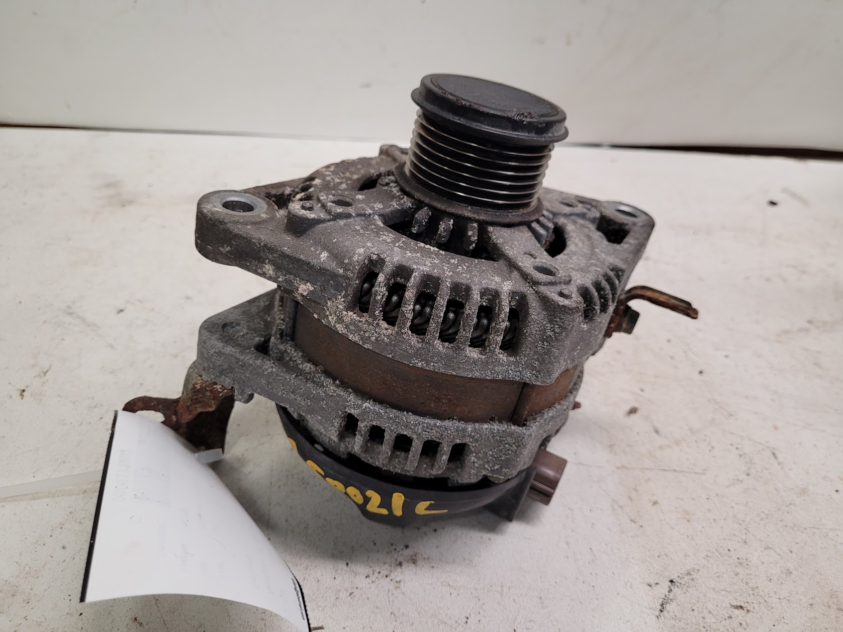 Alternator for Lexus and Toyota vehicles