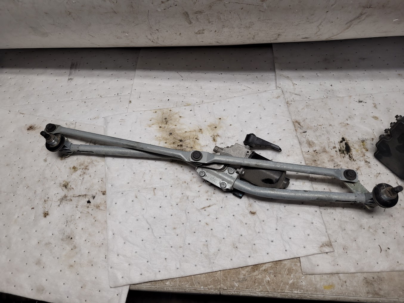 Windshield Wiper Motor for Mercedes-Benz vehicles