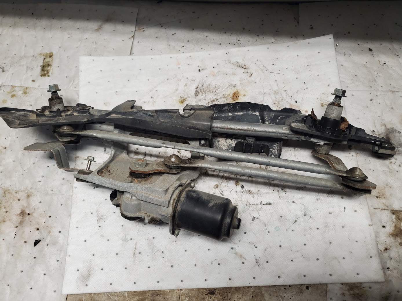 Windshield Wiper Motor for Mazda vehicles