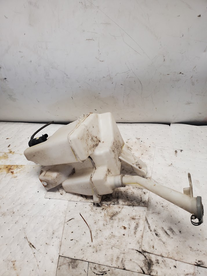 Washer Reservoir Assembly for Nissan vehicles