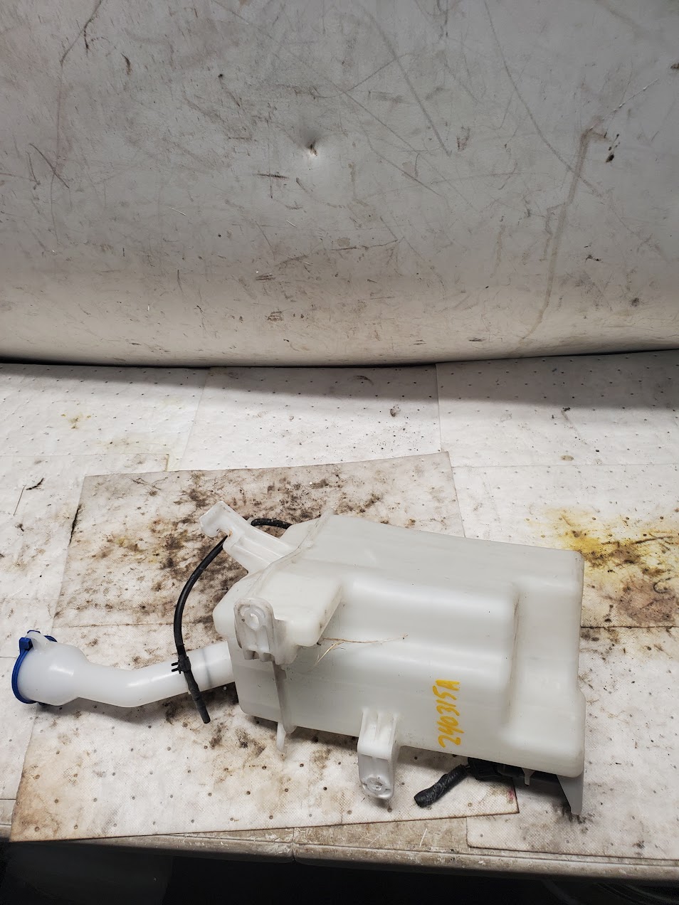 Washer Reservoir Assembly for Hyundai vehicles