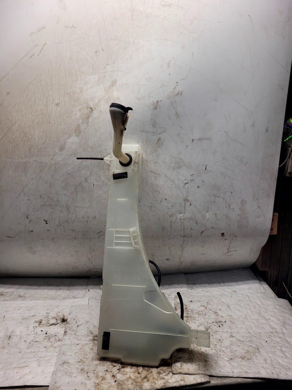 Washer Reservoir Assembly for Cadillac vehicles