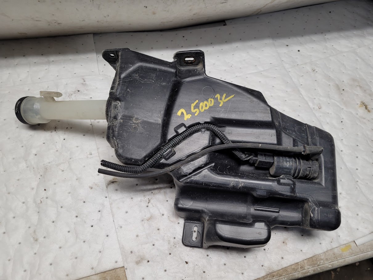 Washer Reservoir Assembly for Chevrolet vehicles