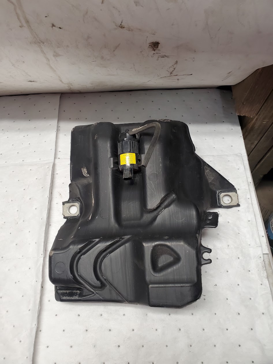 Washer Reservoir Assembly for Ford vehicles