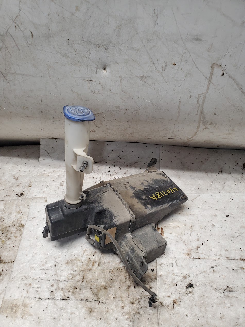 Washer Reservoir Assembly for Ford vehicles