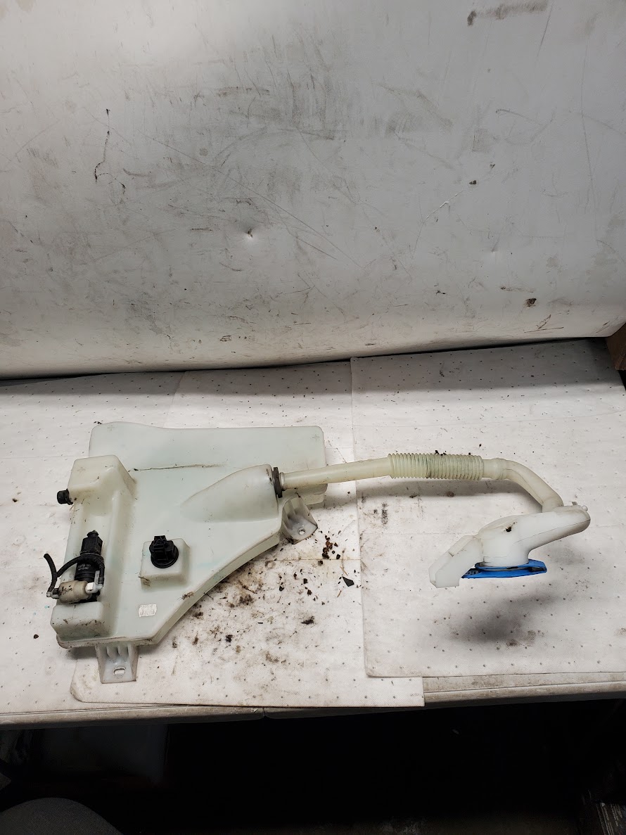 Washer Reservoir Assembly for Volkswagen vehicles