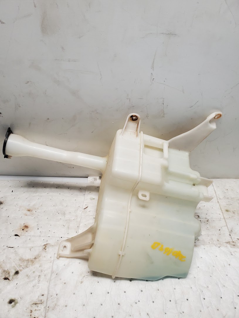 Washer Reservoir Assembly for Toyota vehicles