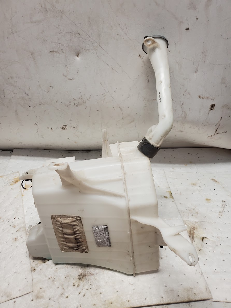 Washer Reservoir Assembly for Nissan vehicles