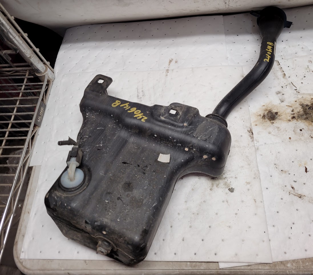 Washer Reservoir Assembly for Mercedes-Benz vehicles